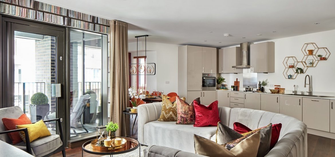 Apartment in Hayes, London, UK, 2 bedrooms, 783 sq.ft No. 1235 - 1