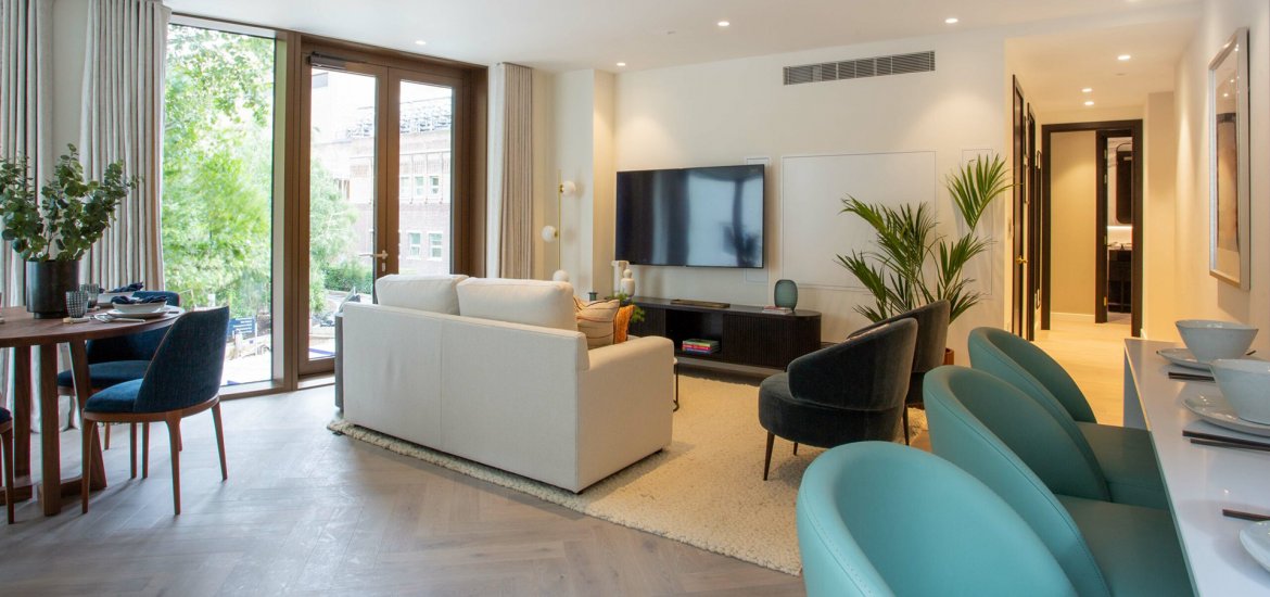 Apartment in Borough, London, UK, 3 bedrooms, 1466 sq.ft No. 1673 - 2