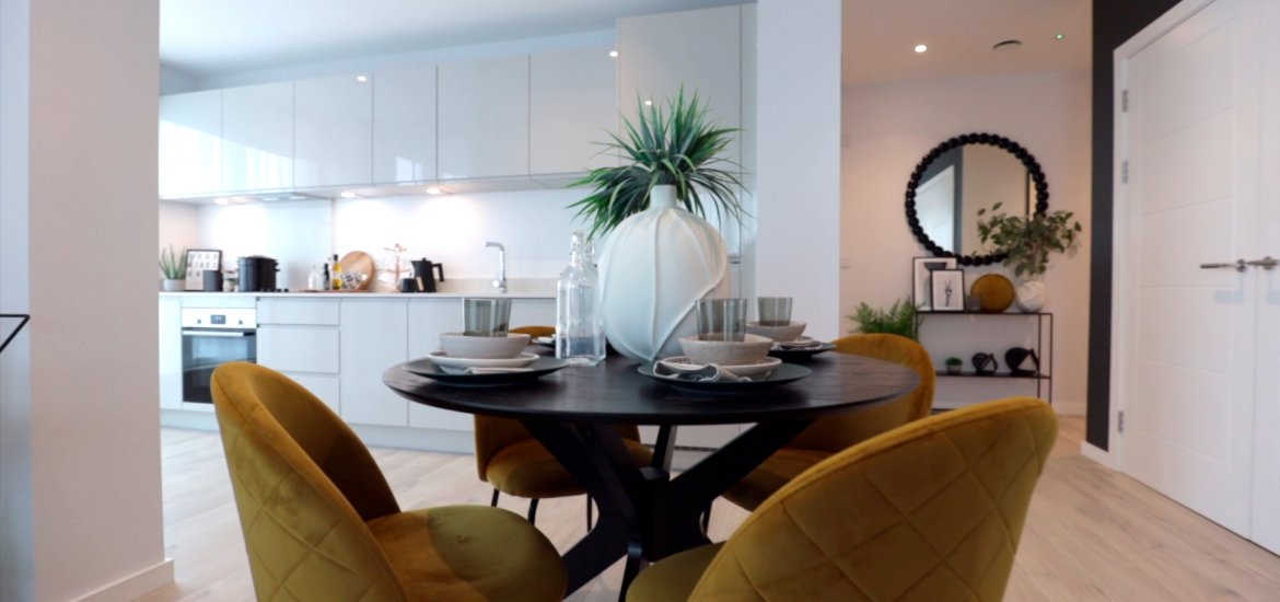 Apartment in Upper Edmonton, London, UK, 2 bedrooms, 718 sq.ft No. 1782 - 6