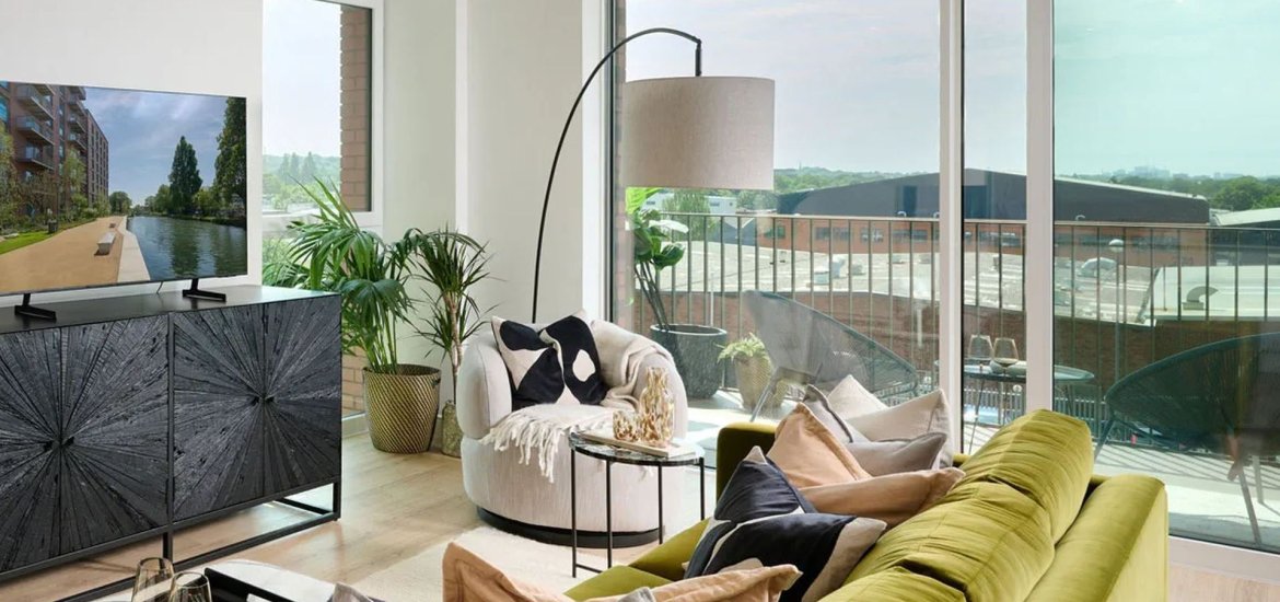 Apartment in Wembley, London, UK, 3 bedrooms, 1135 sq.ft No. 2313 - 1