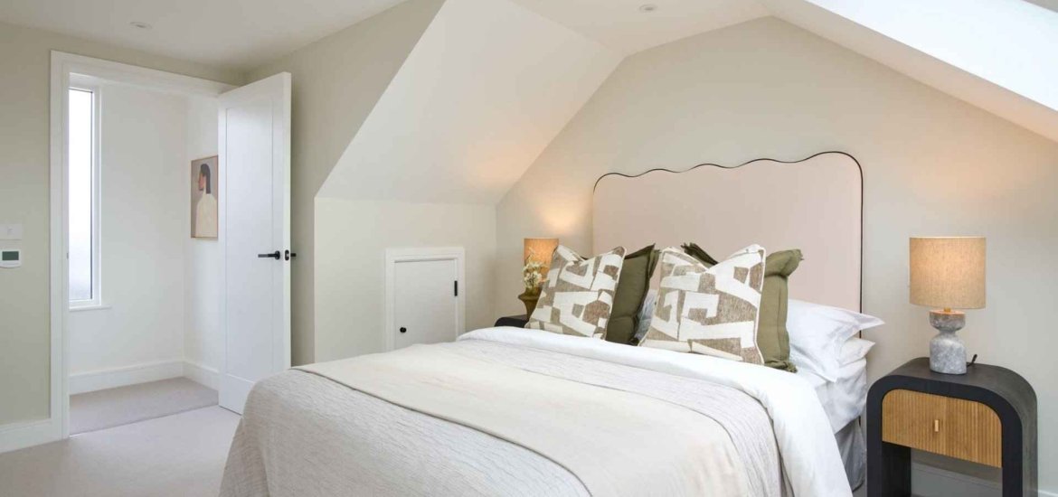 Townhouse in Twickenham, London, UK, 3 bedrooms, 1184 sq.ft No. 2380 - 5